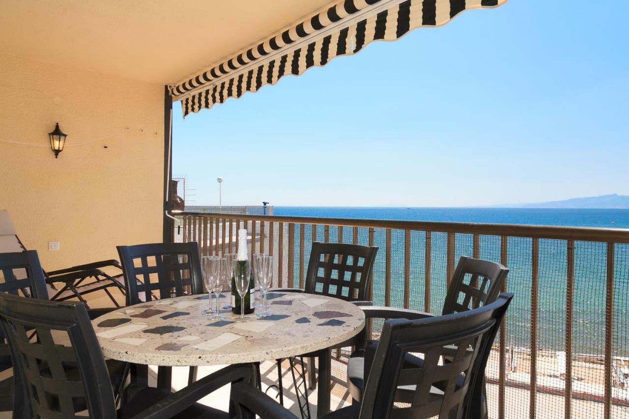 Uhc Acantilados Family Apartments Salou Exteriér fotografie